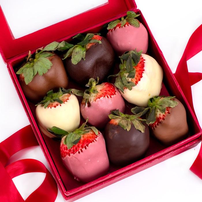Box of chocolate shop covered strawberries